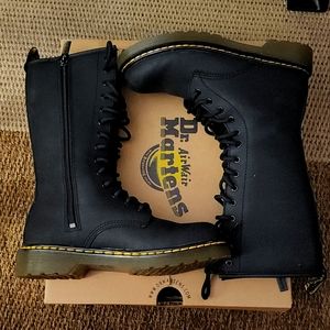 Dr. Martens airwair girl's boot.